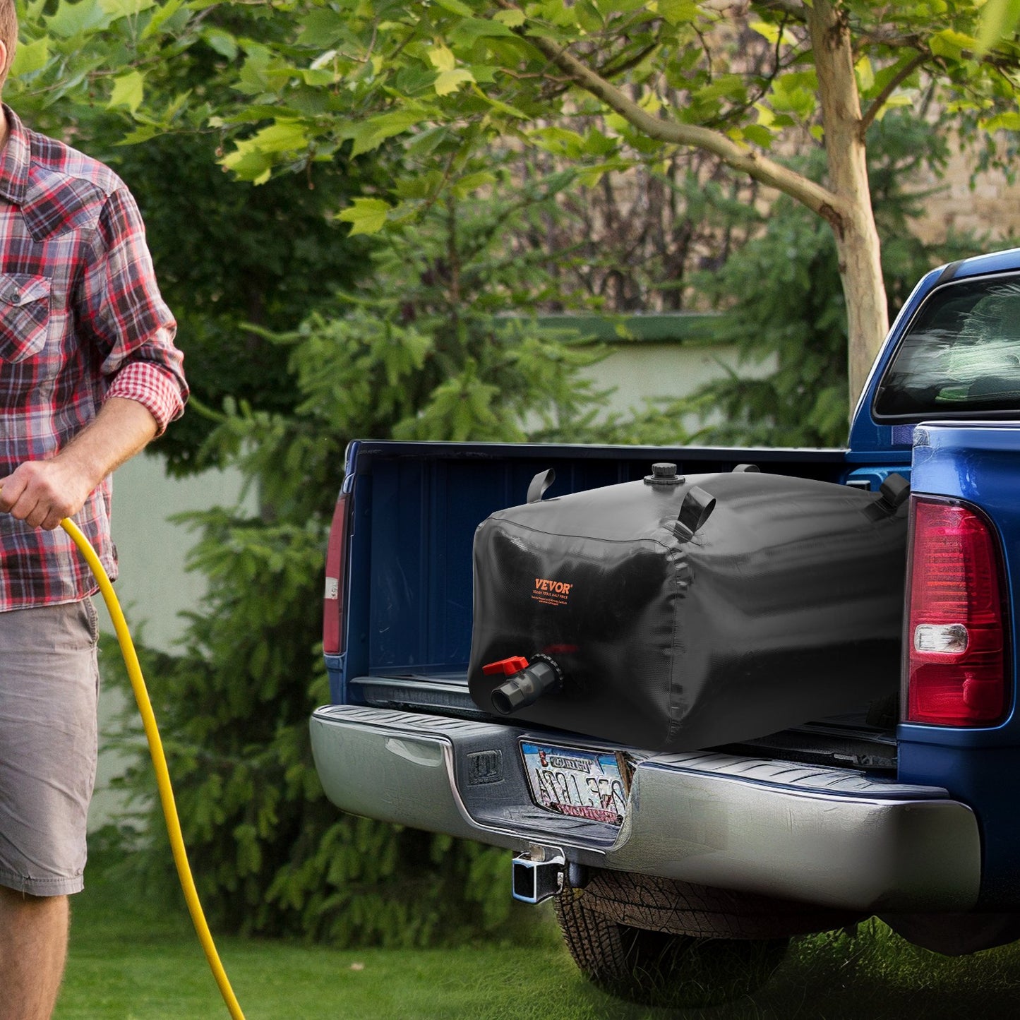 VEVOR Portable Water Storage Bladder 29.9 Gal PVC Collapsible Water Tank Black